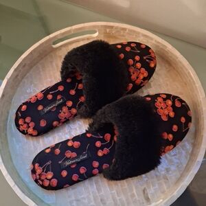 Victoria's Secret Cherry Women's Slippers
